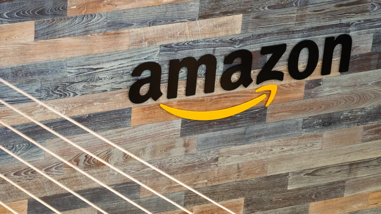US Bank Cardholders, Earn $10 Credit with Amazon Ship with Points (Targeted)