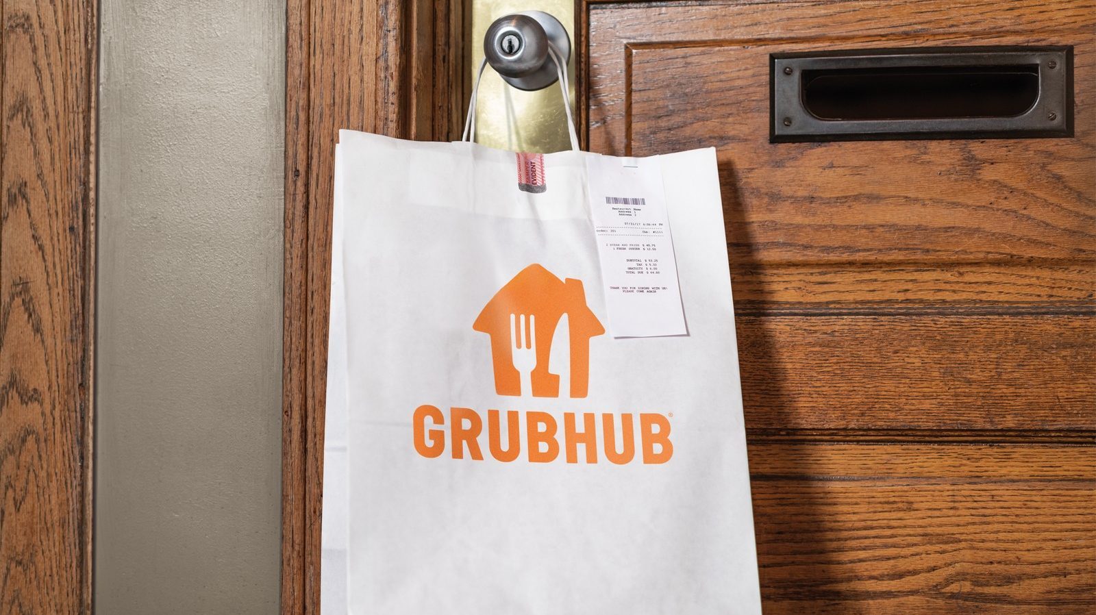 Grubhub Super Bowl Promo: No Fees and Discounts at Chipotle, Popeyes, & More