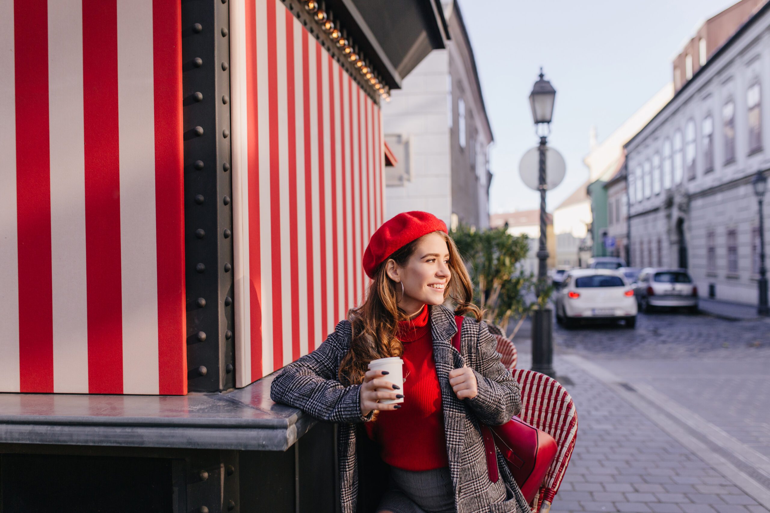 Mobile Payments Stall as Switzerland Clings to Cash and Debit