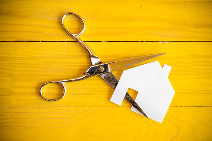 Average mortgage rates fall despite Labour leader turmoil: Moneyfacts – Mortgage Strategy